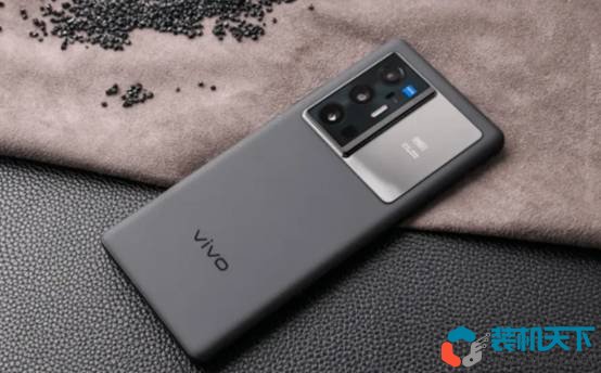 vivox70 pro+現(xiàn)在值得入手嗎? [一款高性價(jià)比專業(yè)影像旗艦手機(jī)]